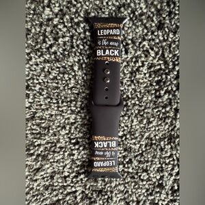 New "leopard is the new black" print silicone watch band for apple watch